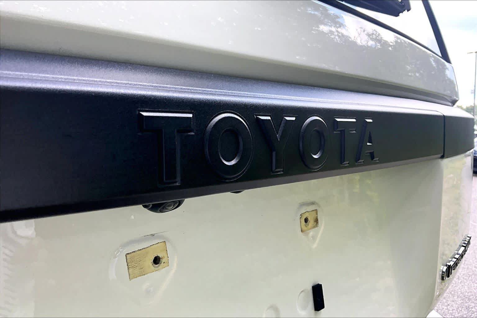 Used 2025 Toyota Land Cruiser 1958 AWD/4WD image 28