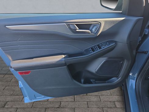 Certified 2023 Ford Escape Active image 10