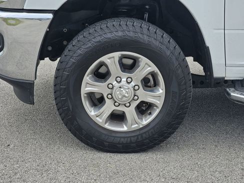 Used 2024 RAM 2500 Big Horn AWD/4WD image 8