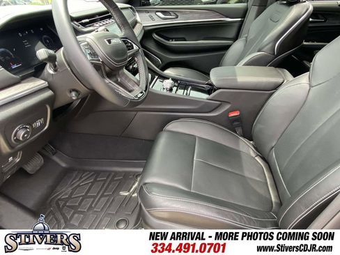 Used 2024 Jeep Grand Cherokee Overland w/ Adv Protech Group III AWD/4WD image 48