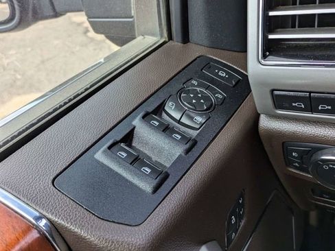 Used 2020 Ford F250 King Ranch w/ King Ranch Ultimate Package AWD/4WD image 26
