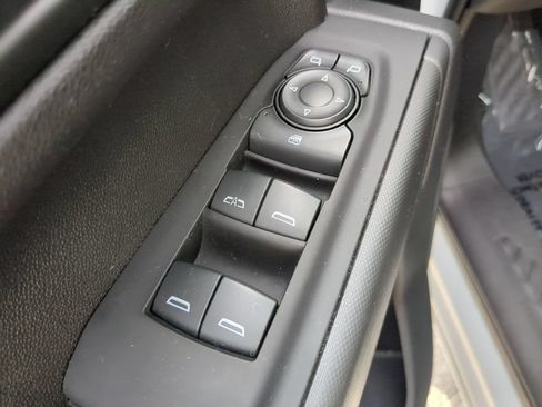 Used 2023 Chevrolet Silverado 1500 Custom RWD image 18
