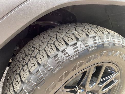 Used 2024 GMC Sierra 1500 Elevation w/ Elevation Premium Package AWD/4WD image 28