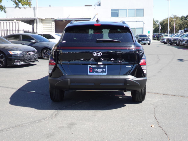 Used 2024 Hyundai Kona SEL AWD/4WD image 7