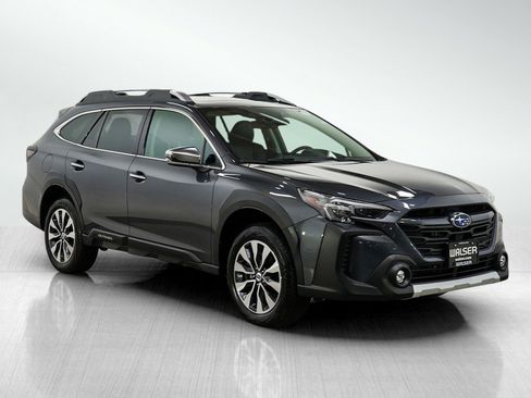 Used 2025 Subaru Outback Touring XT image 7