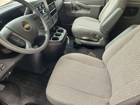New 2026 Chevrolet Express 3500 LS RWD image 4