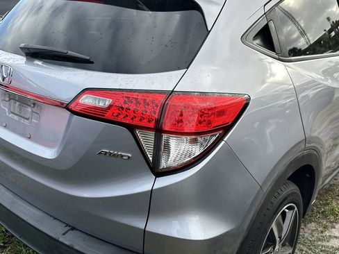 Used 2022 Honda HR-V EX image 9