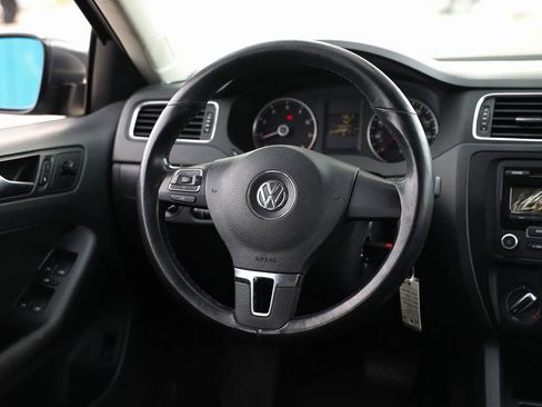 Used 2012 Volkswagen Jetta SE FWD image 27