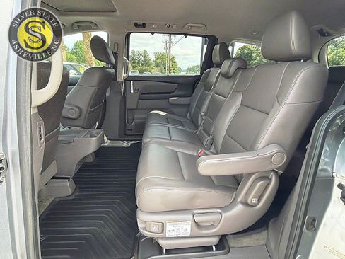 Used 2017 Honda Odyssey EX-L image 13