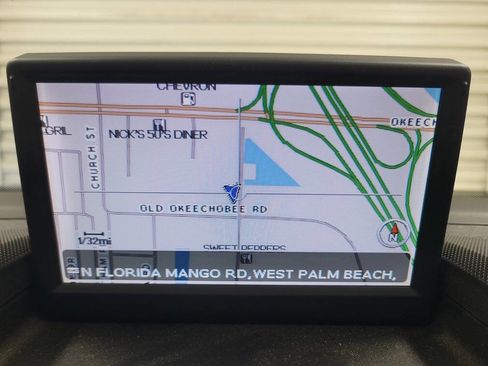 Used 2012 Volvo C70 T5 image 28