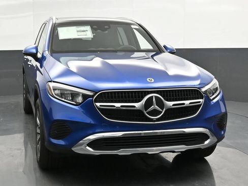 New 2025 Mercedes-Benz GLC 300 4MATIC image 4