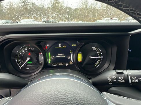 Used 2025 Jeep Wrangler Backcountry 4xe image 28