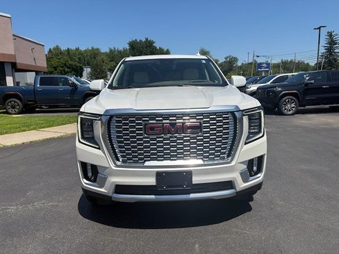 Used 2023 GMC Yukon Denali w/ Max Trailering Package AWD/4WD image 3