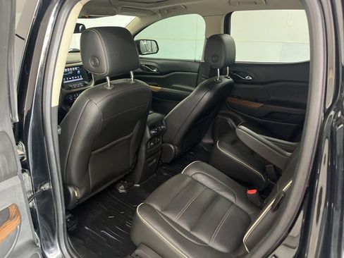 Used 2017 GMC Acadia Denali w/ Technology Package AWD/4WD image 26