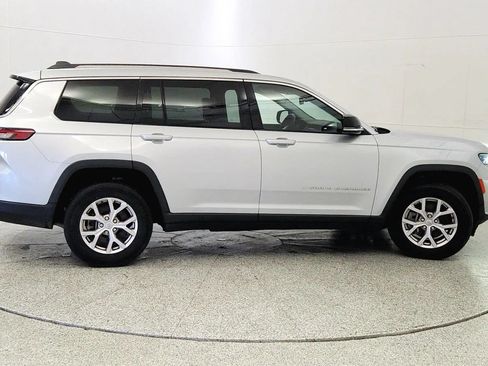 Used 2022 Jeep Grand Cherokee L Limited AWD/4WD image 8
