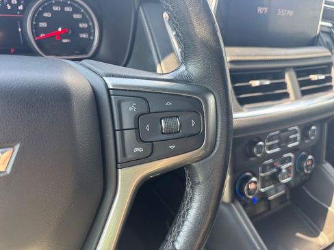 Used 2021 Chevrolet Suburban Premier w/ Premium Package image 23