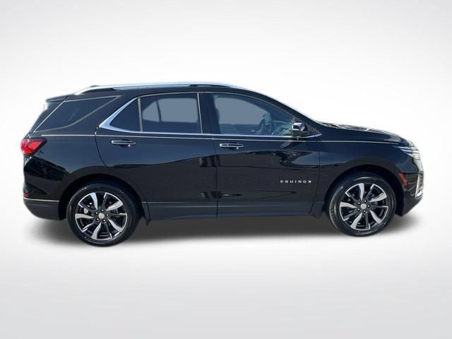 Used 2023 Chevrolet Equinox Premier AWD/4WD image 16