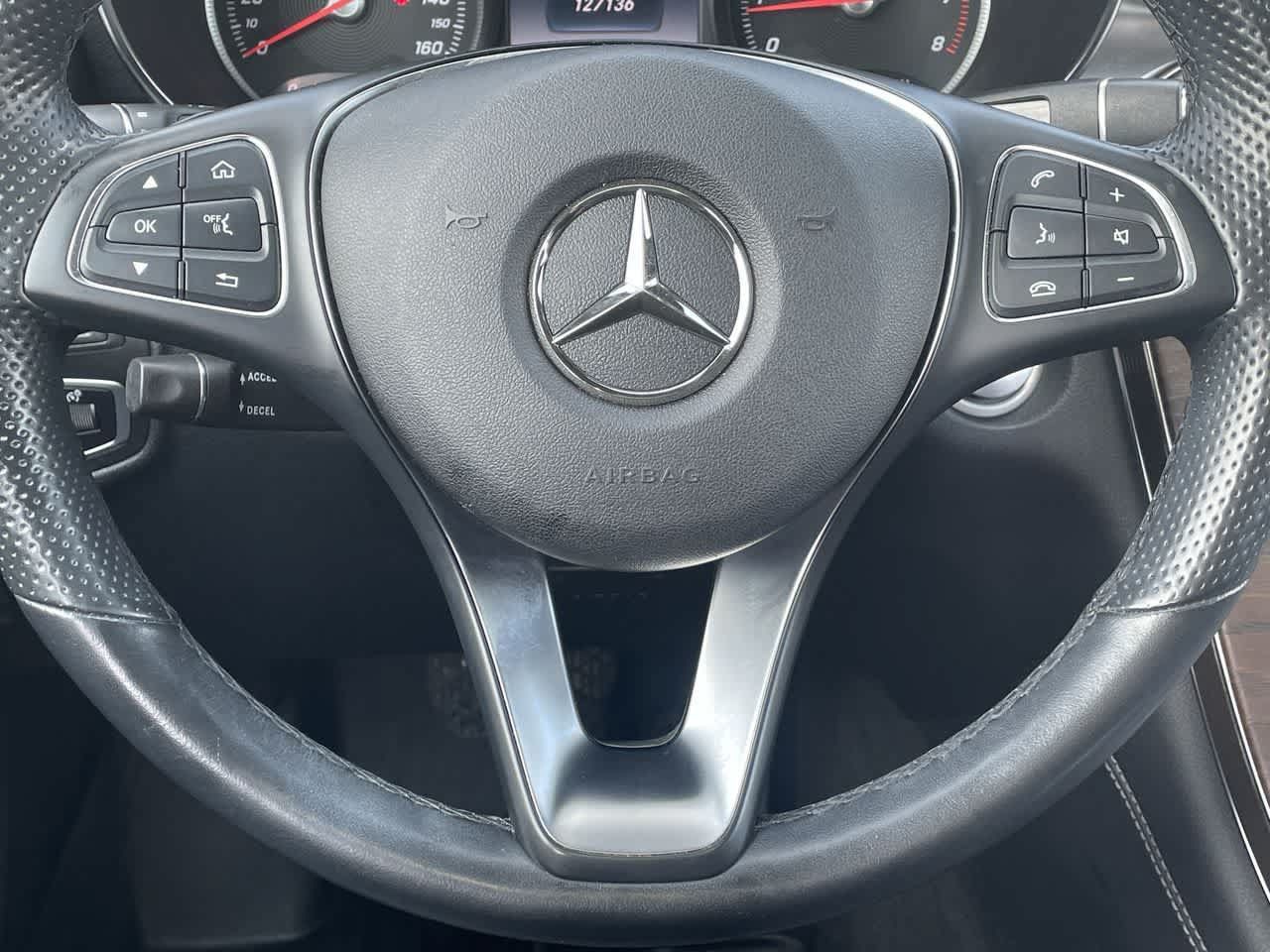 Used 2019 Mercedes-Benz GLC 300 4MATIC image 10