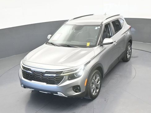 Used 2024 Kia Seltos S image 45