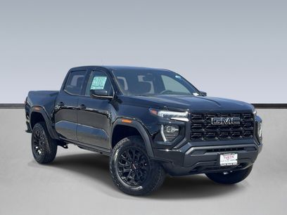 New 2026 GMC Canyon Elevation w/ LPO, Black Badging Package