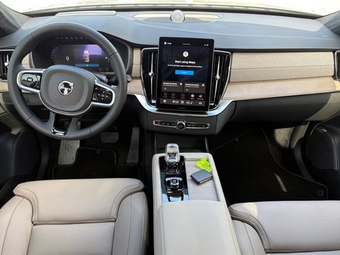 New 2026 Volvo XC90 T8 Ultra w/ Lounge Package AWD/4WD image 11