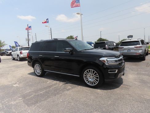 Certified 2024 Ford Expedition Limited RWD image 7