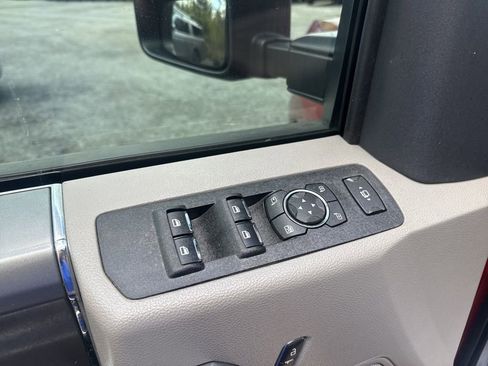 Used 2022 Ford F350 XLT w/ XLT Premium Package image 12
