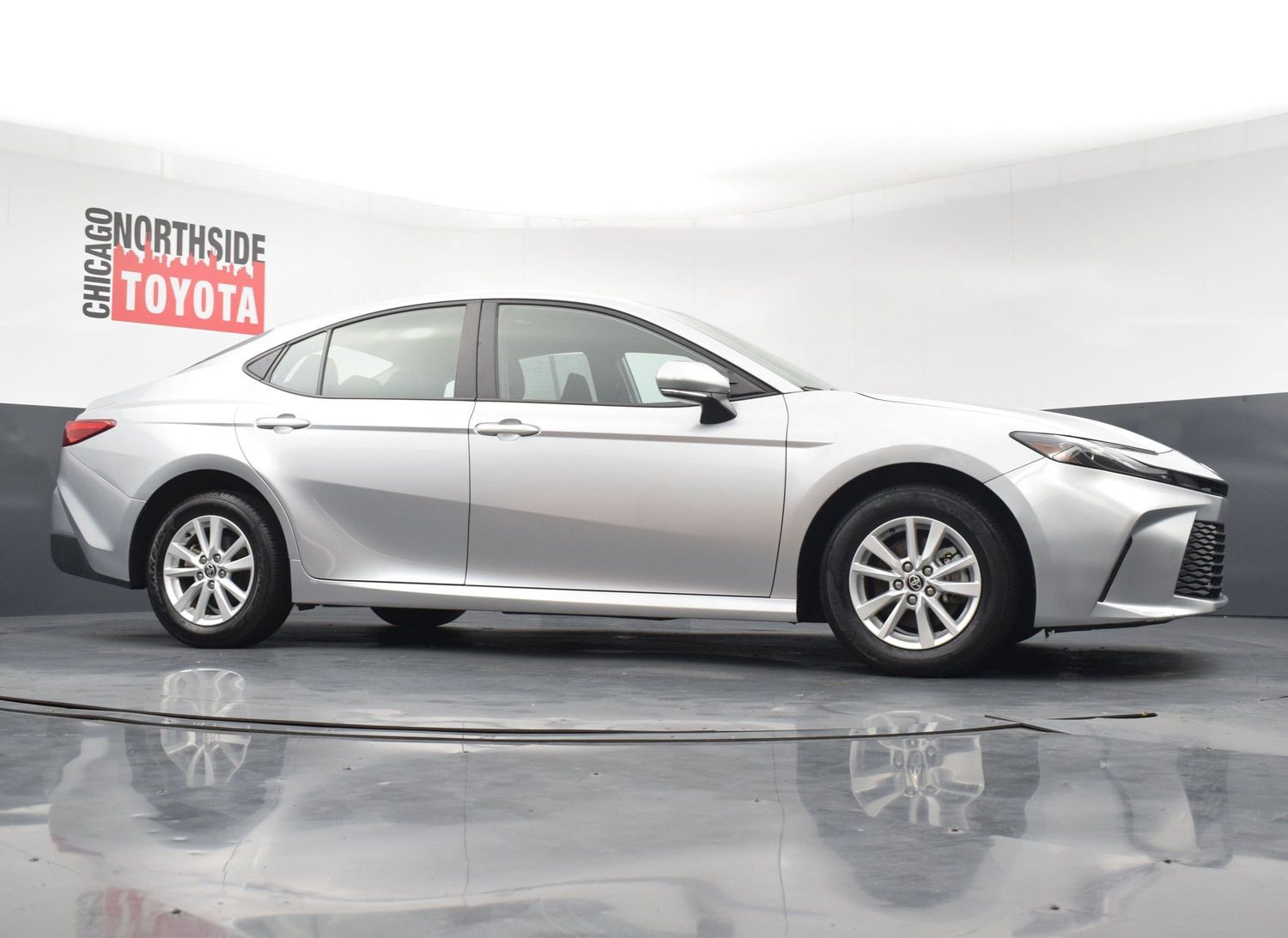 Used 2025 Toyota Camry LE w/ Convenience Package AWD/4WD image 29