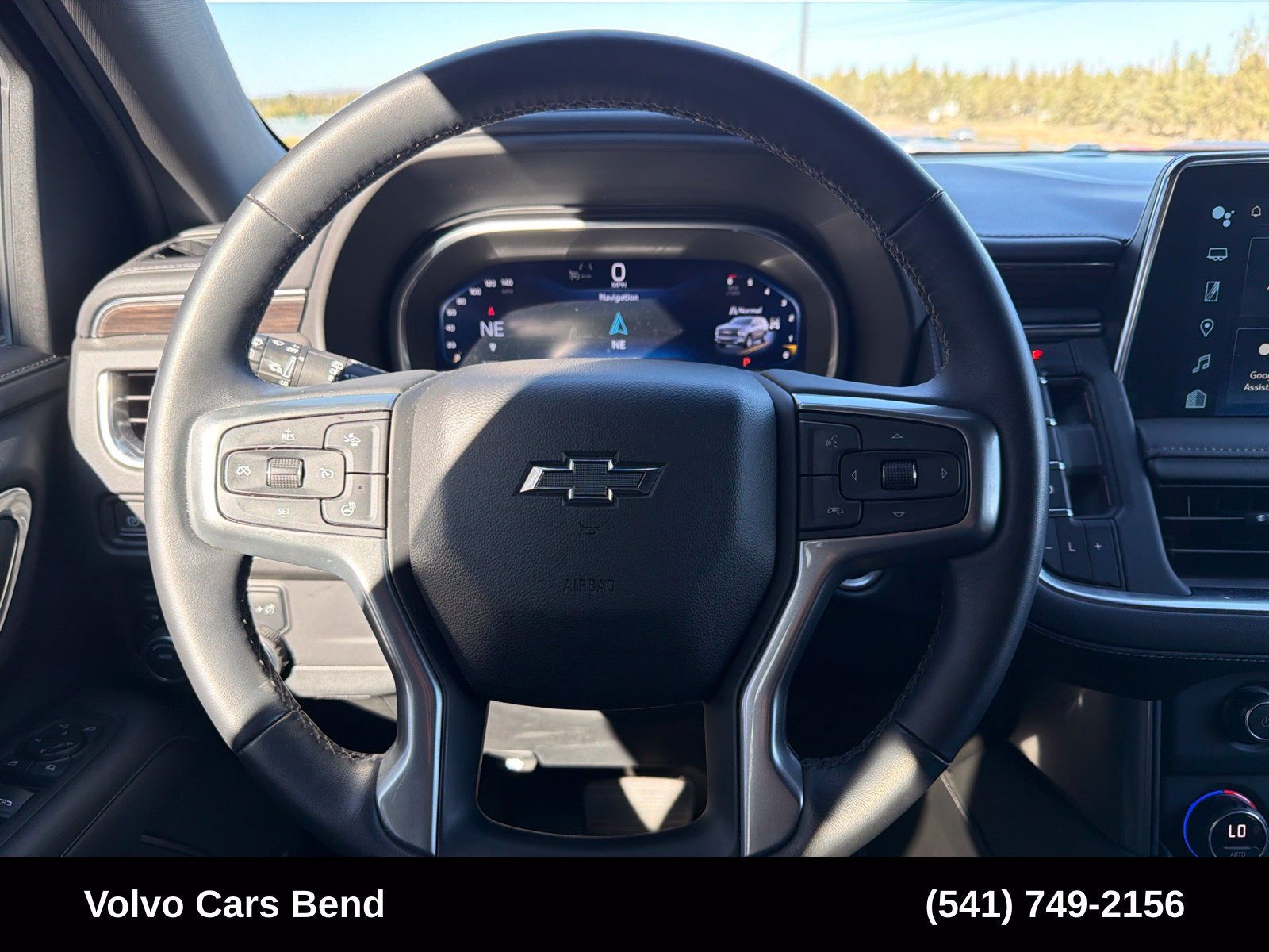Used 2023 Chevrolet Tahoe Z71 w/ Luxury Package AWD/4WD image 11