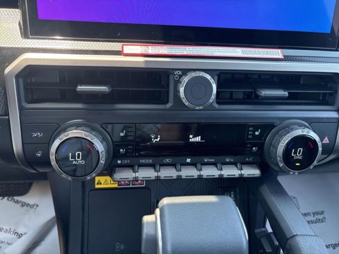 New 2026 Toyota 4Runner Limited AWD/4WD image 17