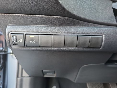Used 2025 Toyota Corolla LE image 25