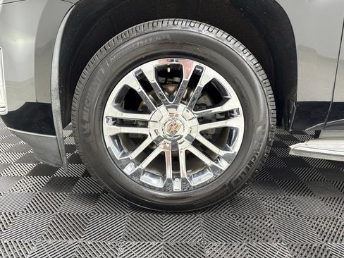 Used 2015 Cadillac Escalade 4WD image 10