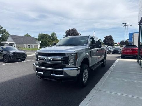 Used 2018 Ford F250 XLT w/ Snow Plow Prep Package AWD/4WD image 6