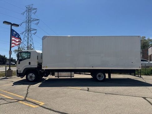 New 2025 Chevrolet Low Cab Forward 6500XD RWD image 25