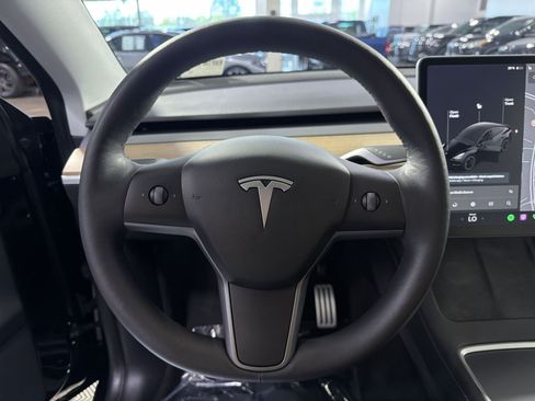Used 2022 Tesla Model Y Performance AWD/4WD image 24