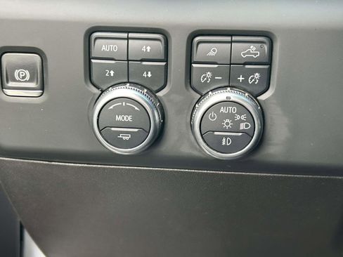 Used 2024 GMC Sierra 2500 Denali w/ Denali Reserve Package image 20