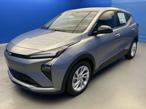 New 2027 Chevrolet Bolt LT FWD image 4