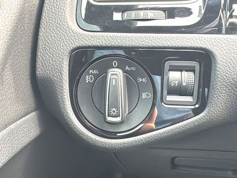 Used 2020 Volkswagen GTI S image 28