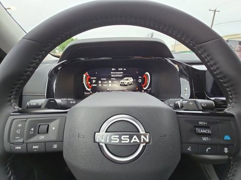 New 2026 Nissan Pathfinder SL AWD/4WD image 25
