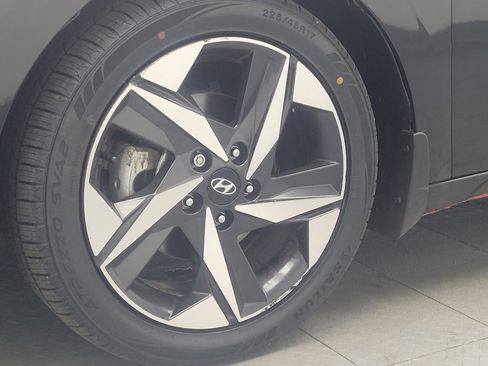 Used 2023 Hyundai Elantra SEL w/ Convenience Package FWD image 31