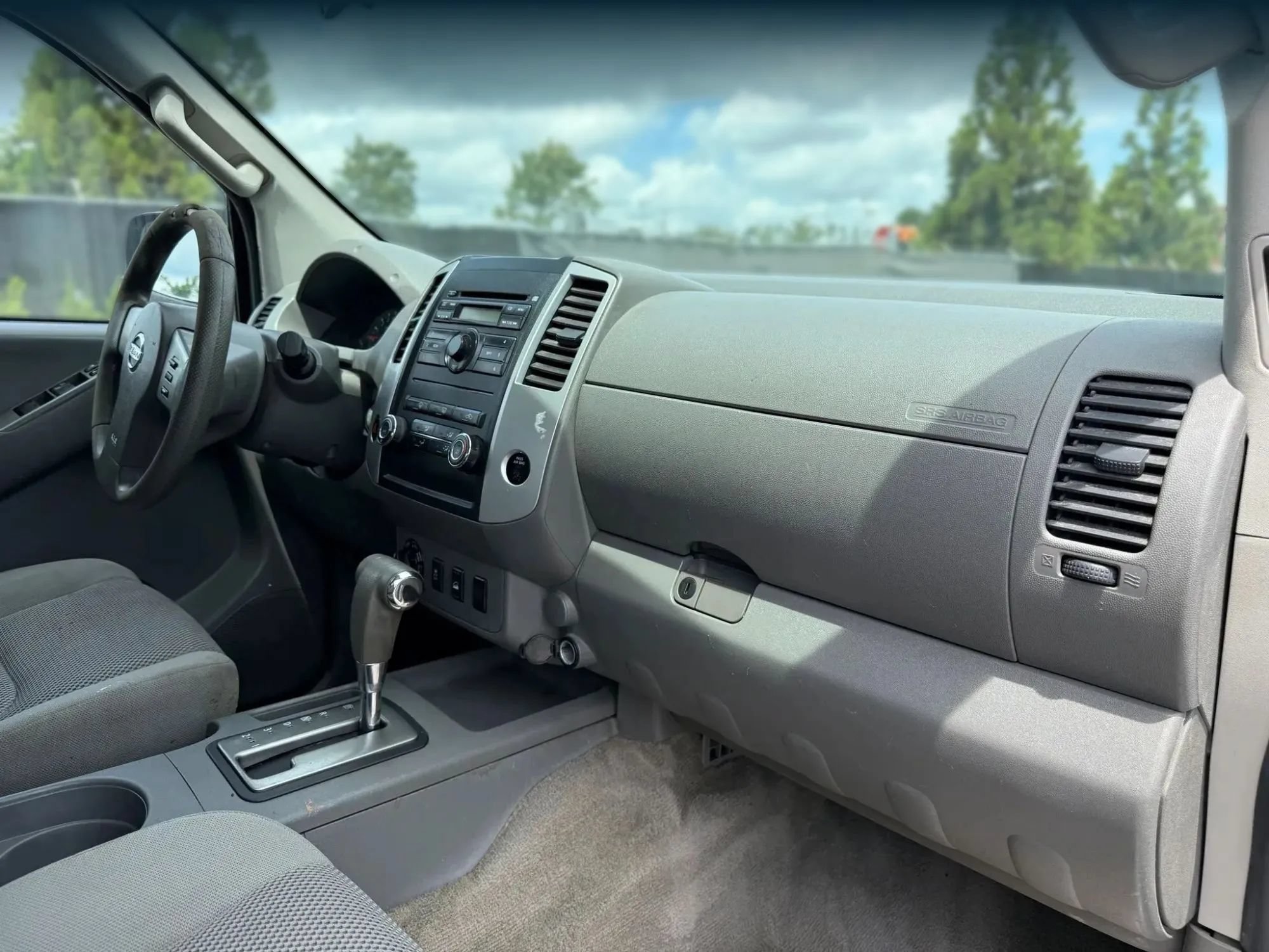 Used 2012 Nissan Frontier SV AWD/4WD image 19