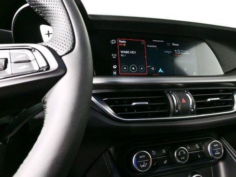 New 2025 Alfa Romeo Stelvio Sprint w/ Convenience Package AWD/4WD image 13