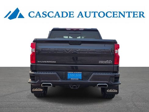 Certified 2022 Chevrolet Silverado 1500 High Country w/ Technology Package AWD/4WD image 7