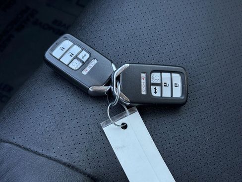 Used 2017 Honda Accord Touring image 34