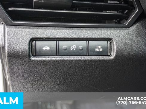 Used 2024 Nissan Altima 2.5 SV image 36