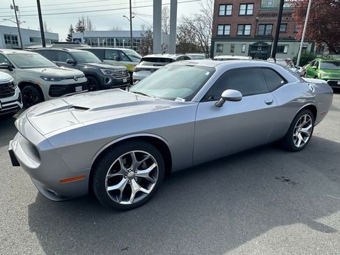 Used 2015 Dodge Challenger SXT Plus image 4