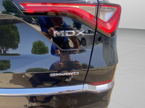Used 2024 Acura MDX SH-AWD w/ Technology Package image 28