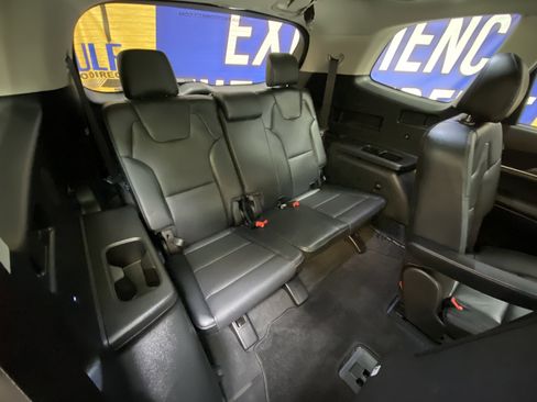 Used 2024 Kia Telluride SX w/ Towing Package image 30
