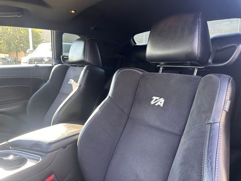 Used 2018 Dodge Challenger T/A image 17