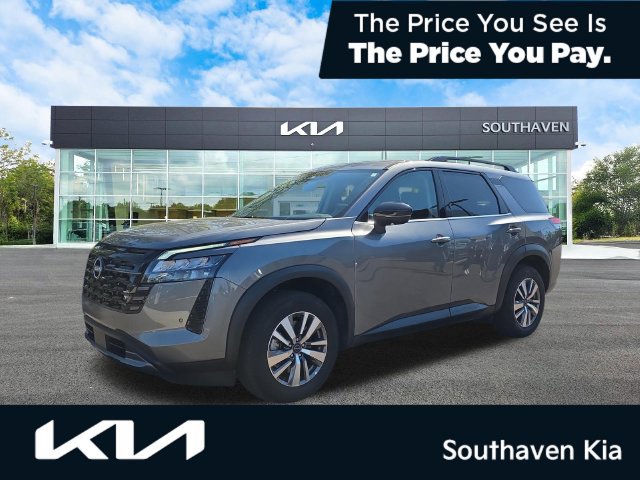 Used 2026 Nissan Pathfinder SL FWD image 1